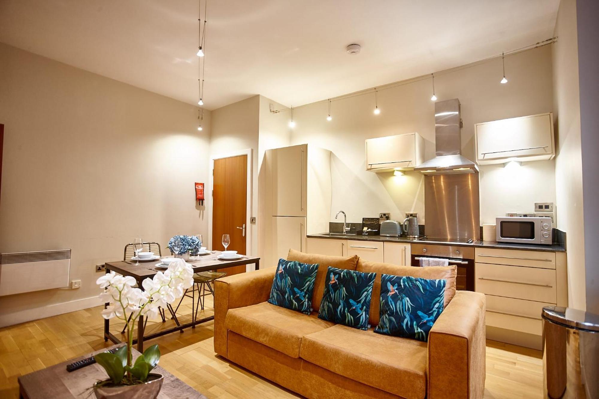 The Jade Apartment *